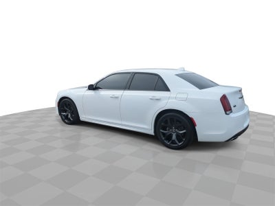 2022 Chrysler 300 Touring L
