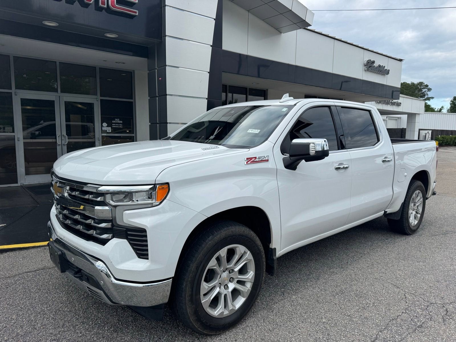 2023 Chevrolet Silverado 1500 LTZ