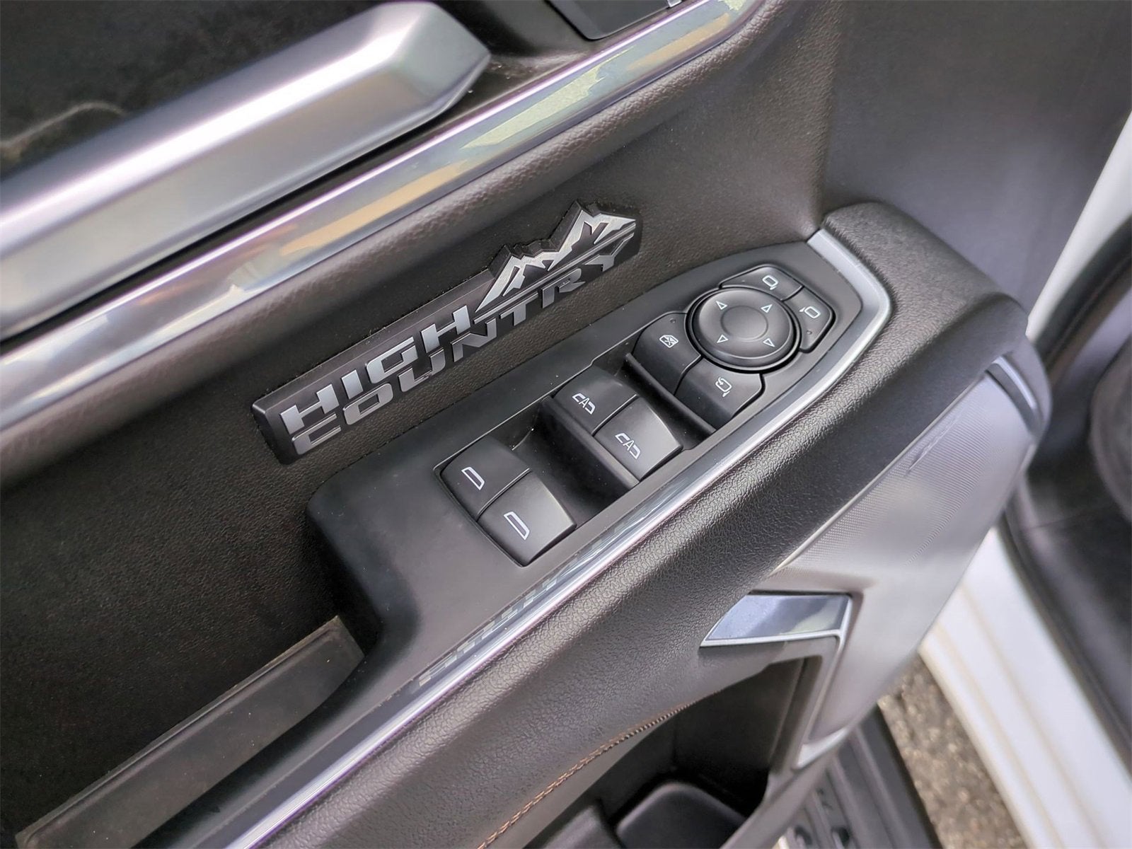 2023 Chevrolet Silverado 1500 High Country