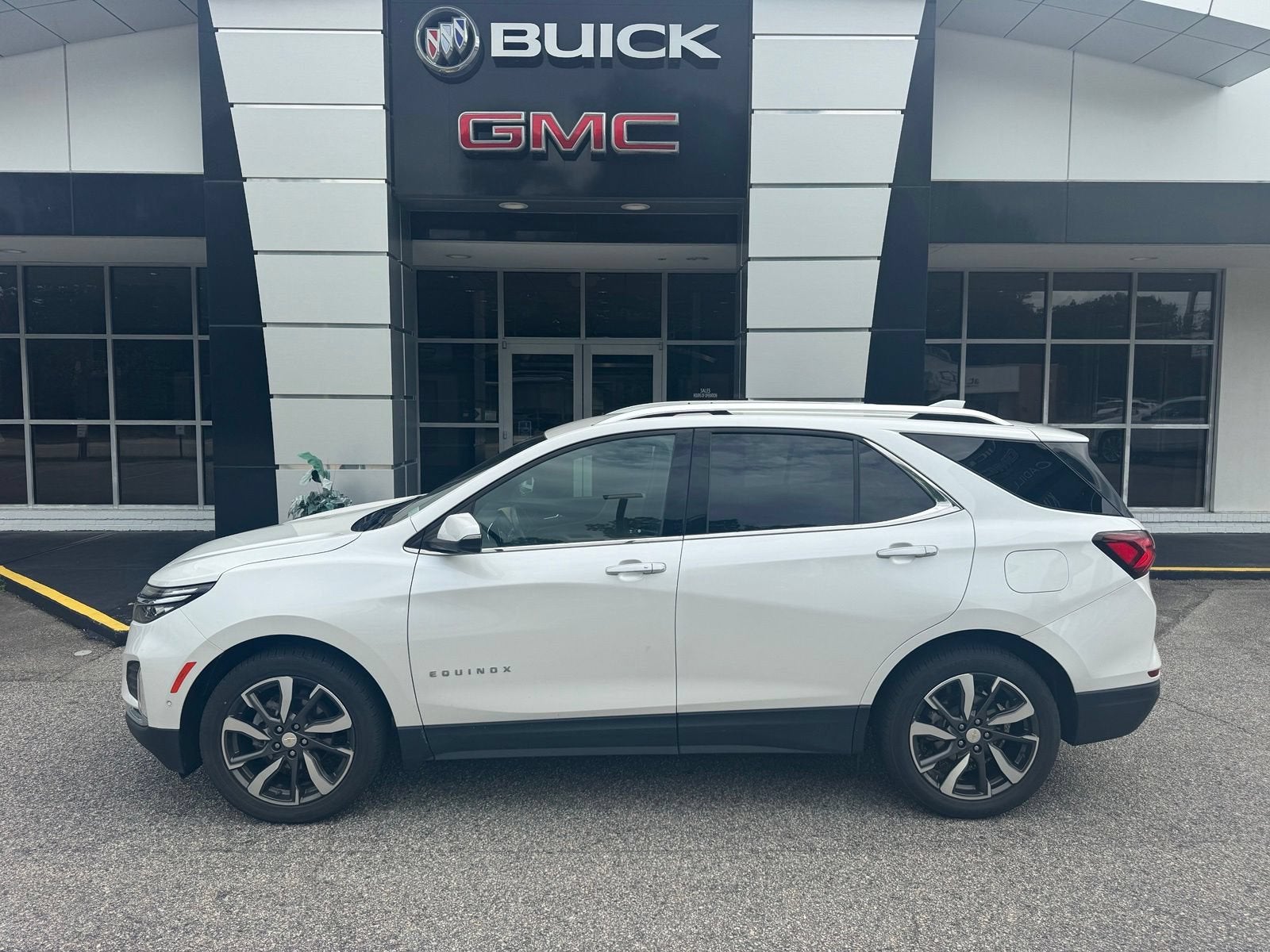2022 Chevrolet Equinox Premier