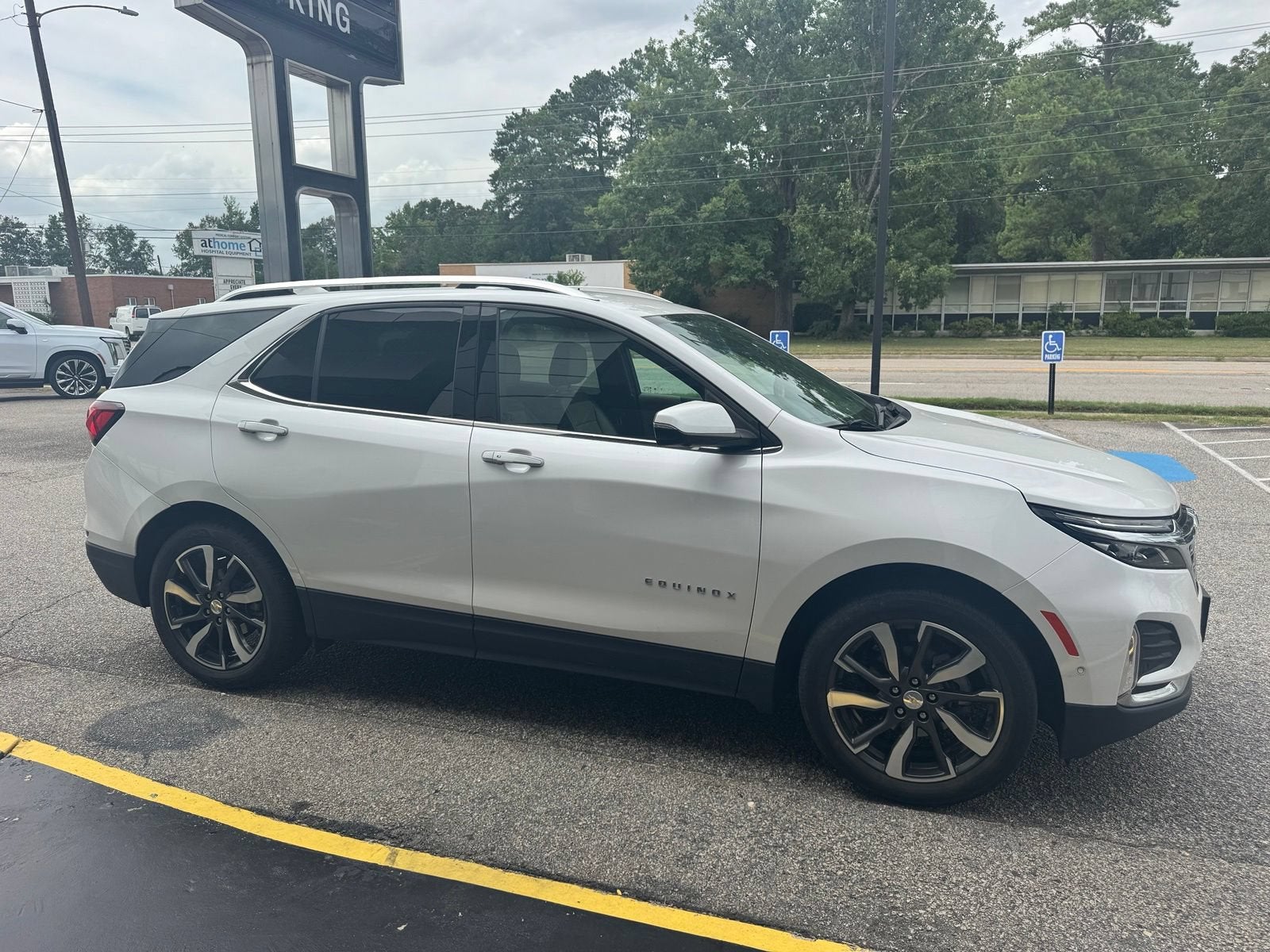 2022 Chevrolet Equinox Premier