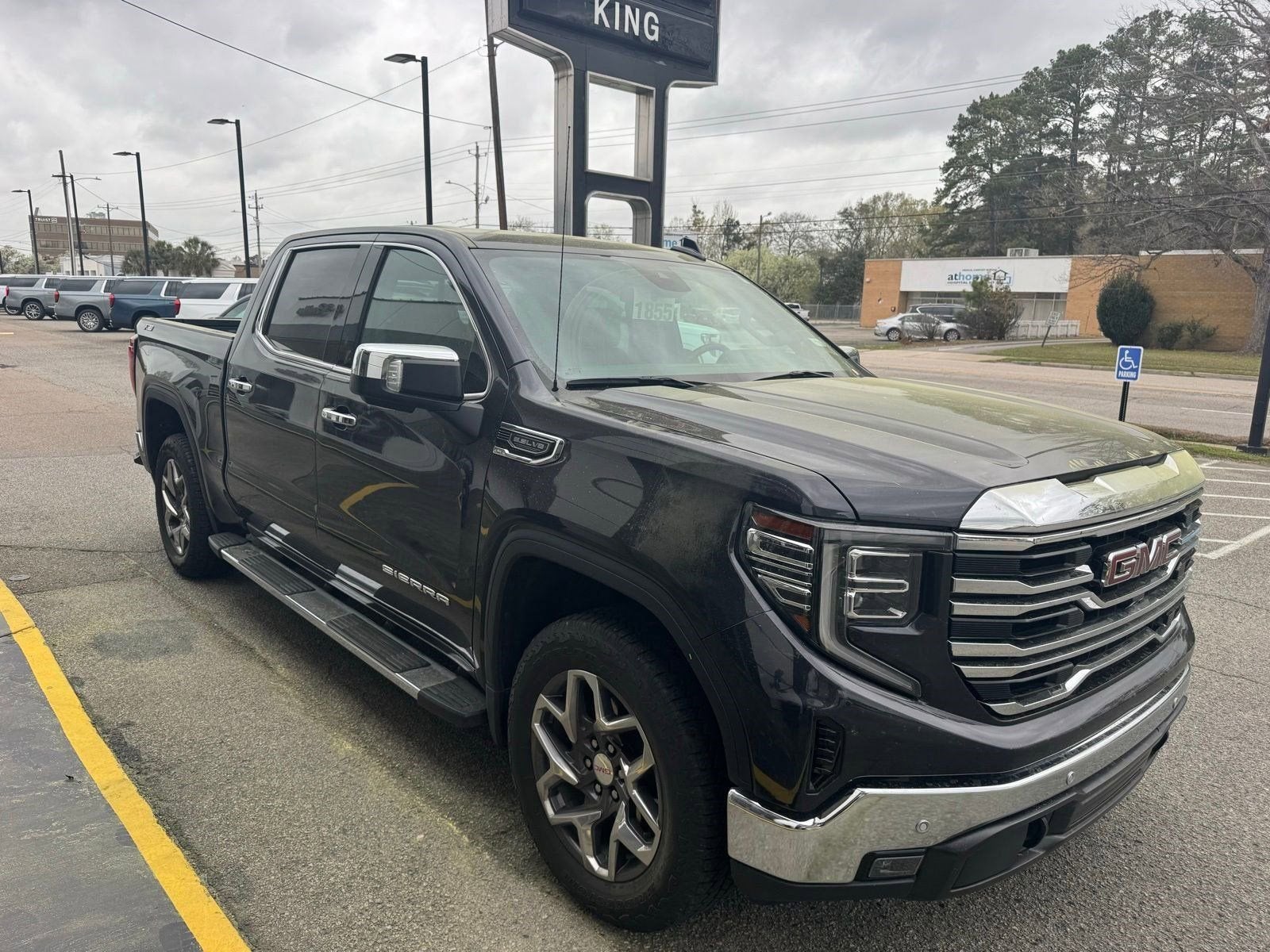 2024 GMC Sierra 1500 SLT
