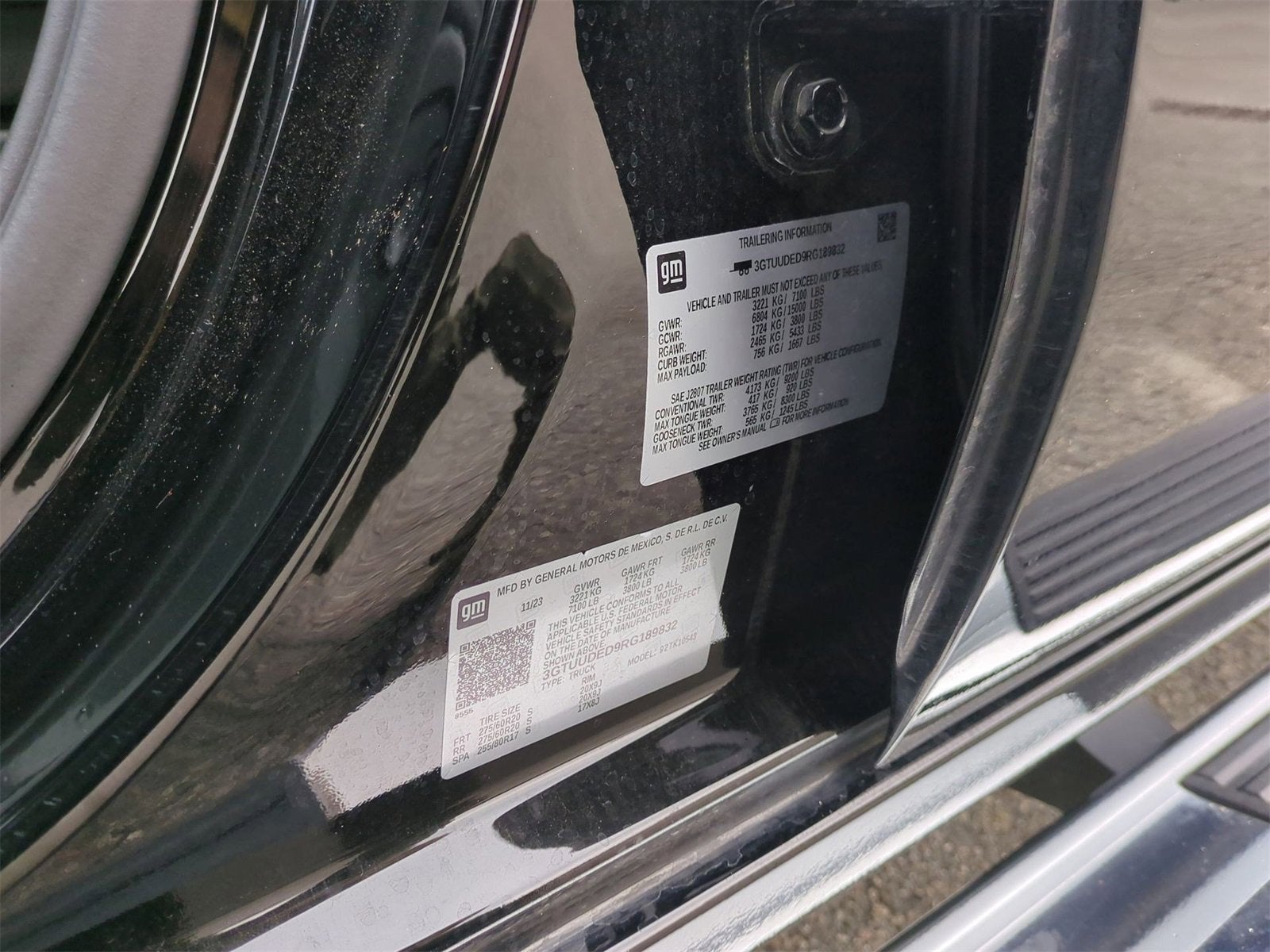 2024 GMC Sierra 1500 SLT