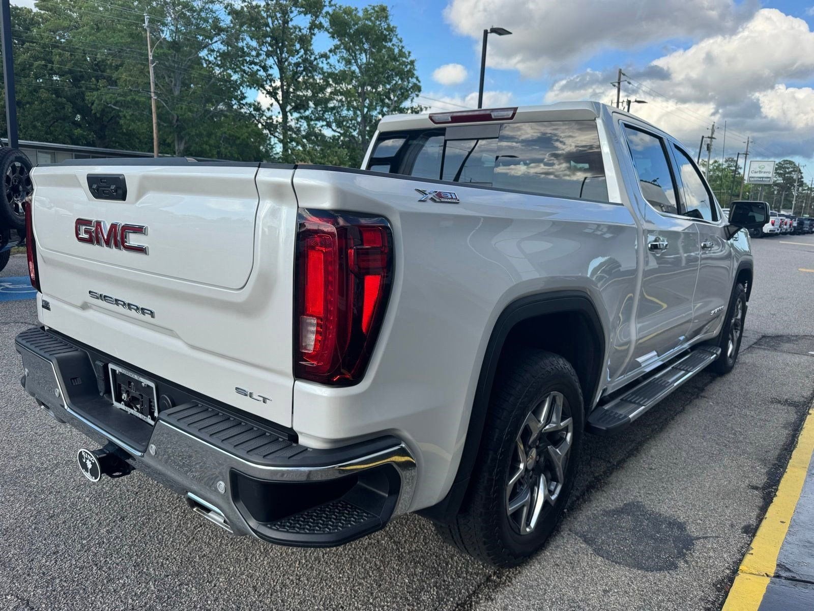 2024 GMC Sierra 1500 SLT
