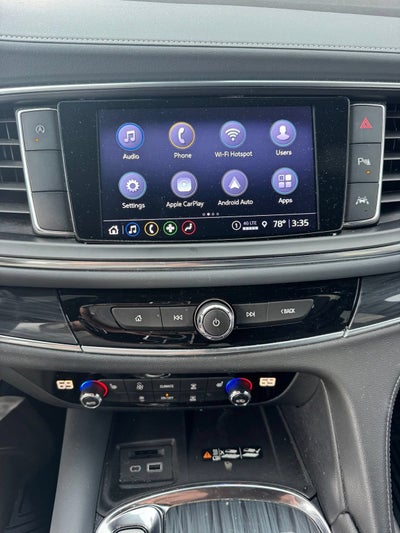 2023 Buick Enclave Essence