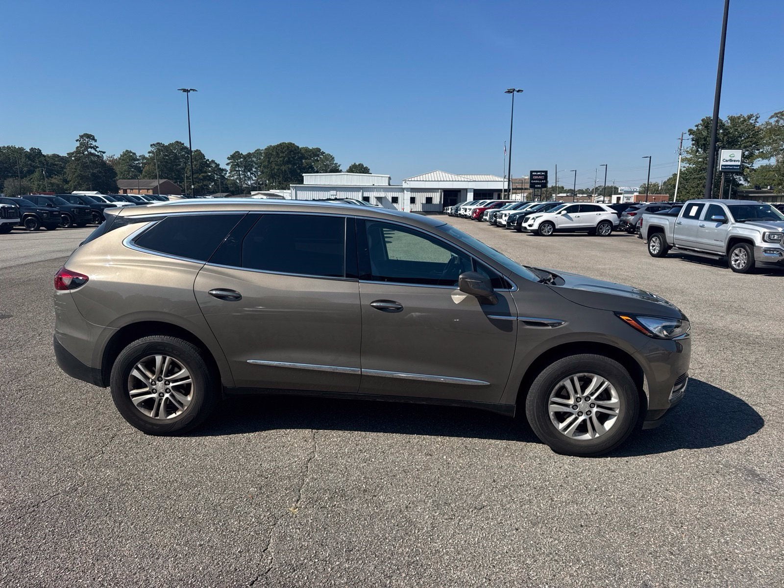 2020 Buick Enclave Essence