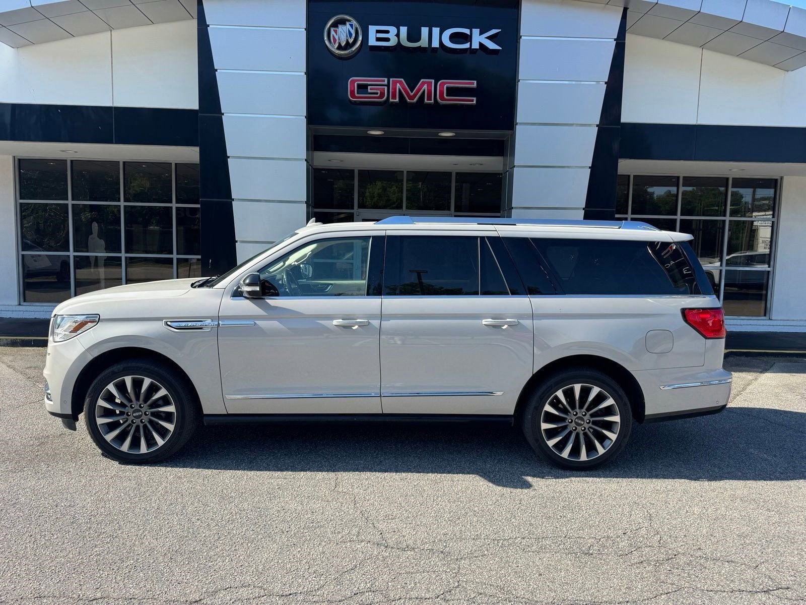 2021 Lincoln Navigator Reserve L