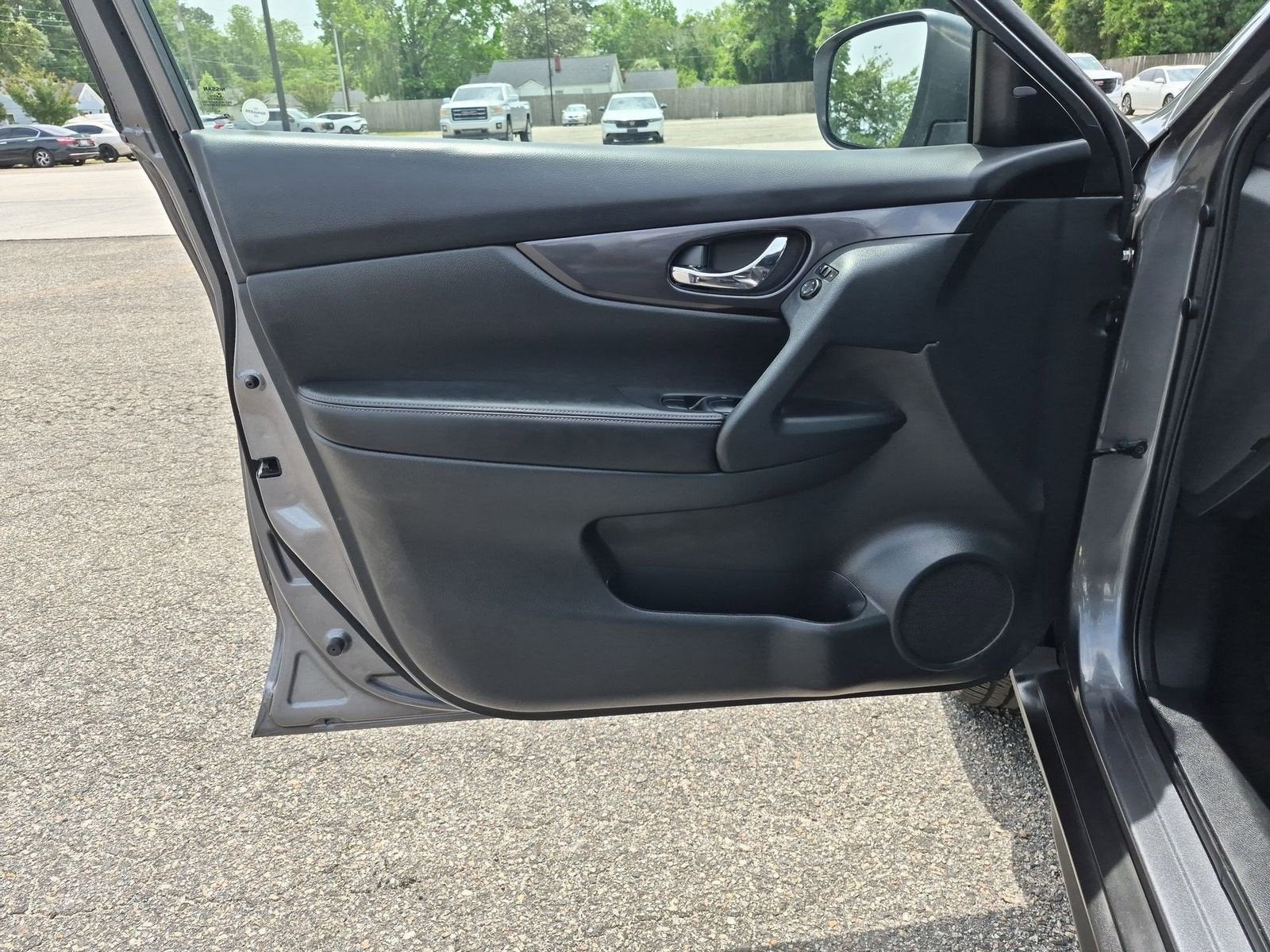 2020 Nissan Rogue SV FWD