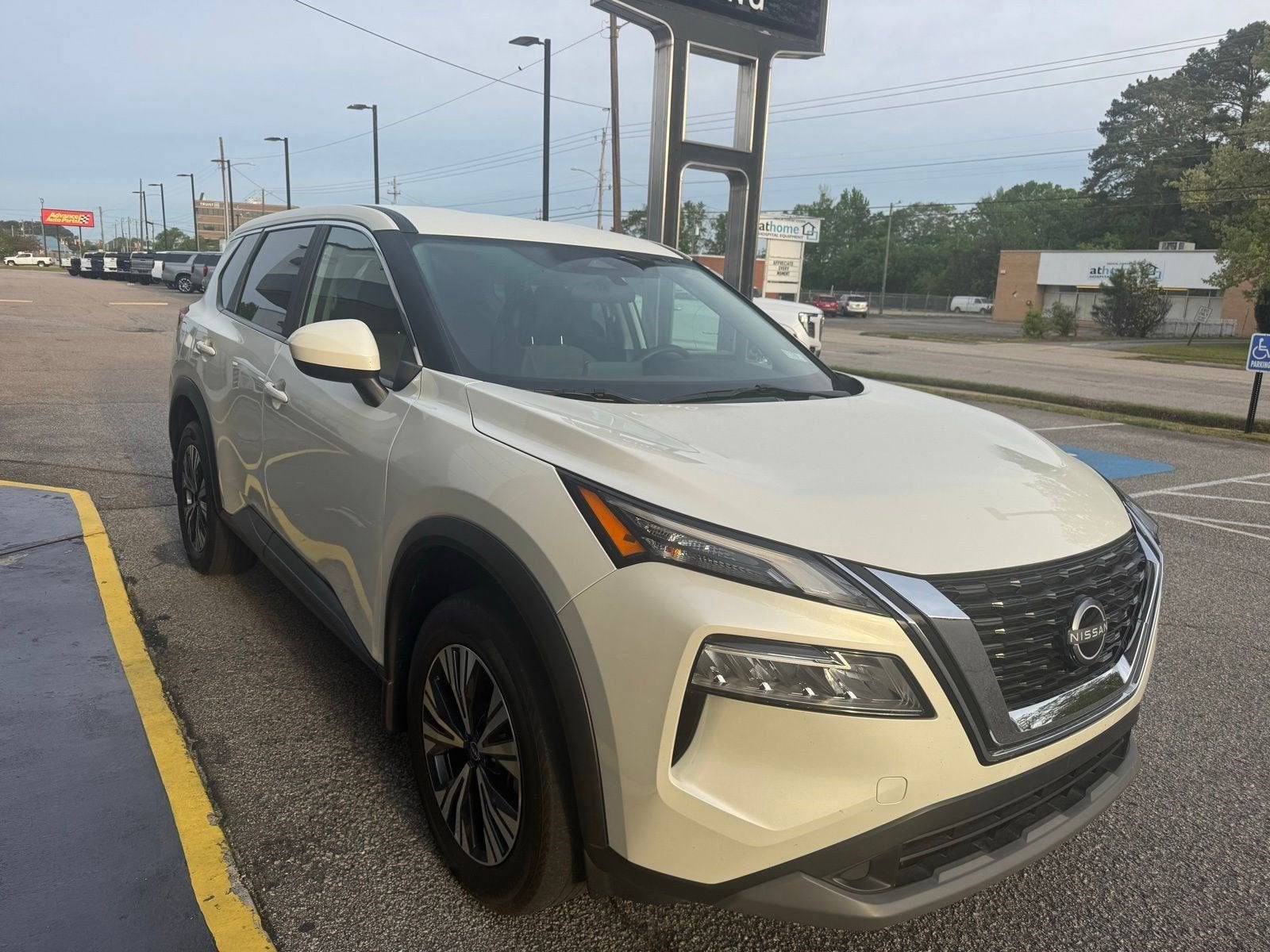 2023 Nissan Rogue SV FWD