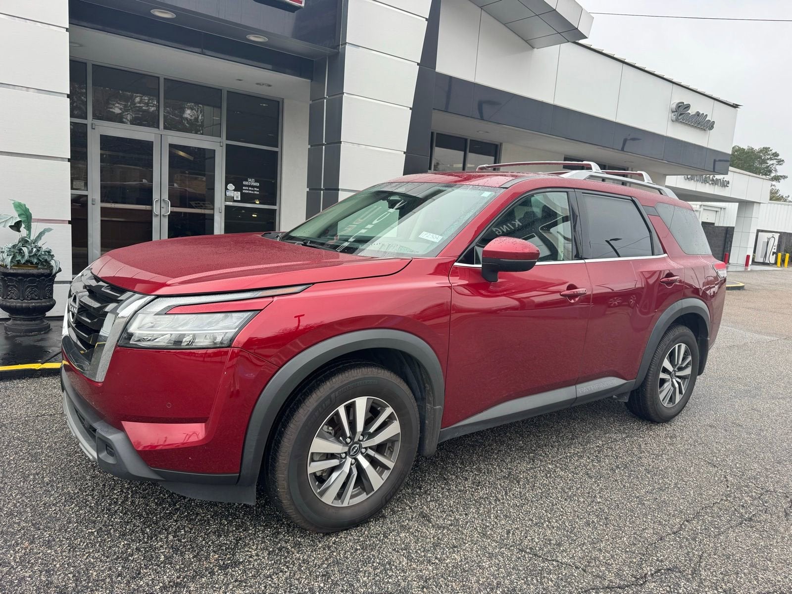 2024 Nissan Pathfinder SL 4WD