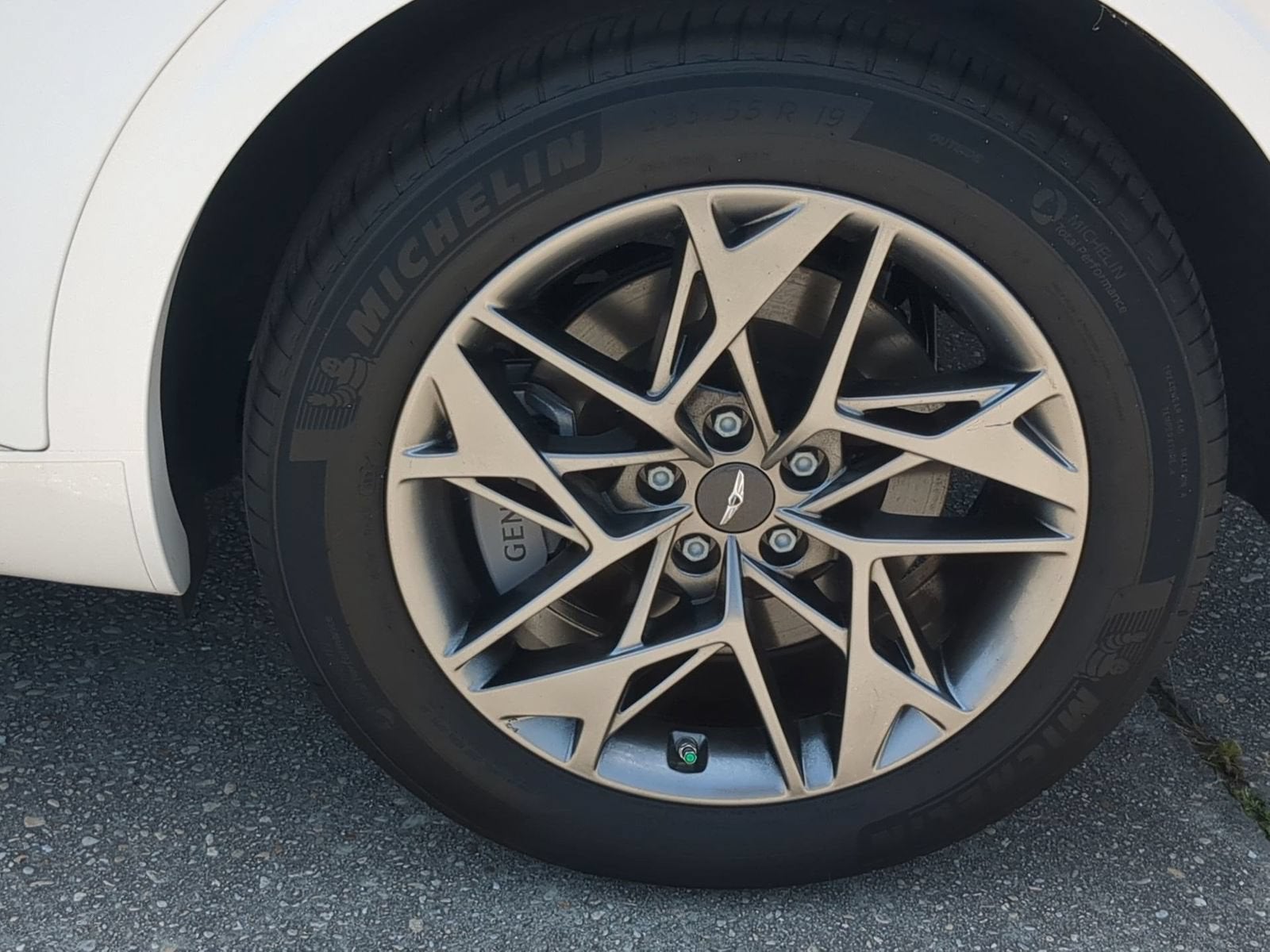 2024 Genesis GV70 2.5T AWD