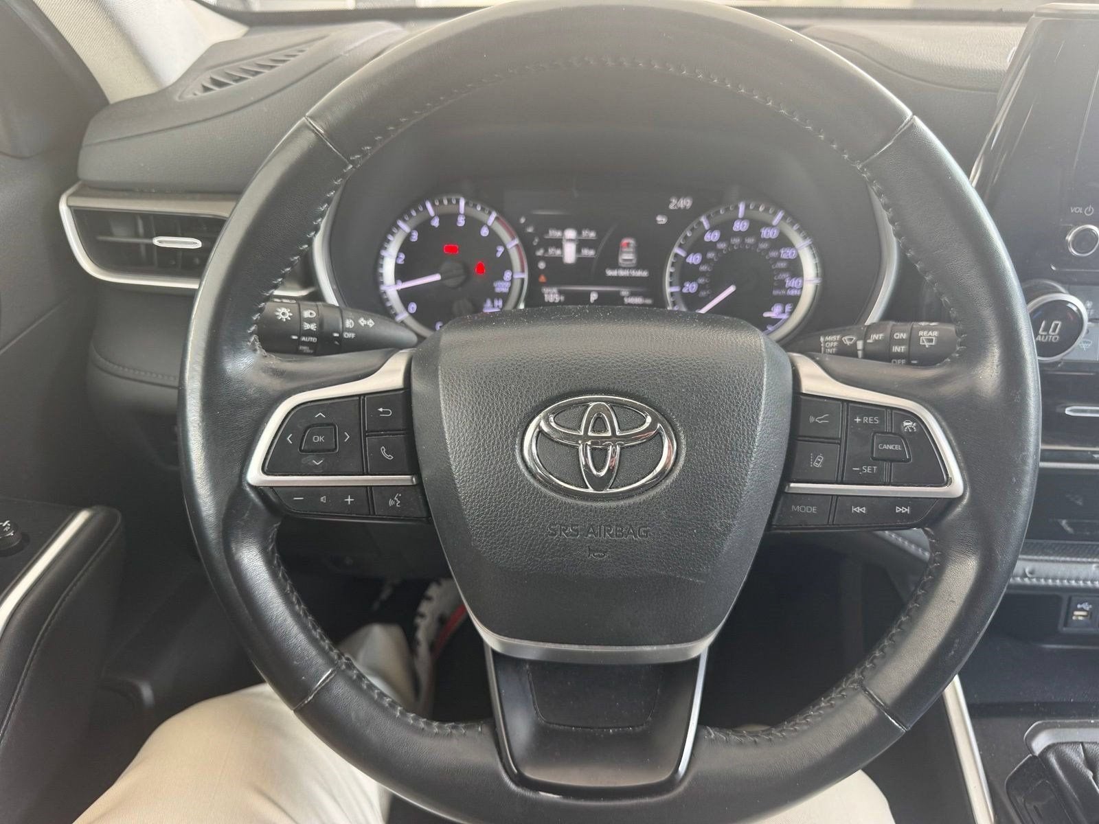 2023 Toyota Highlander XLE