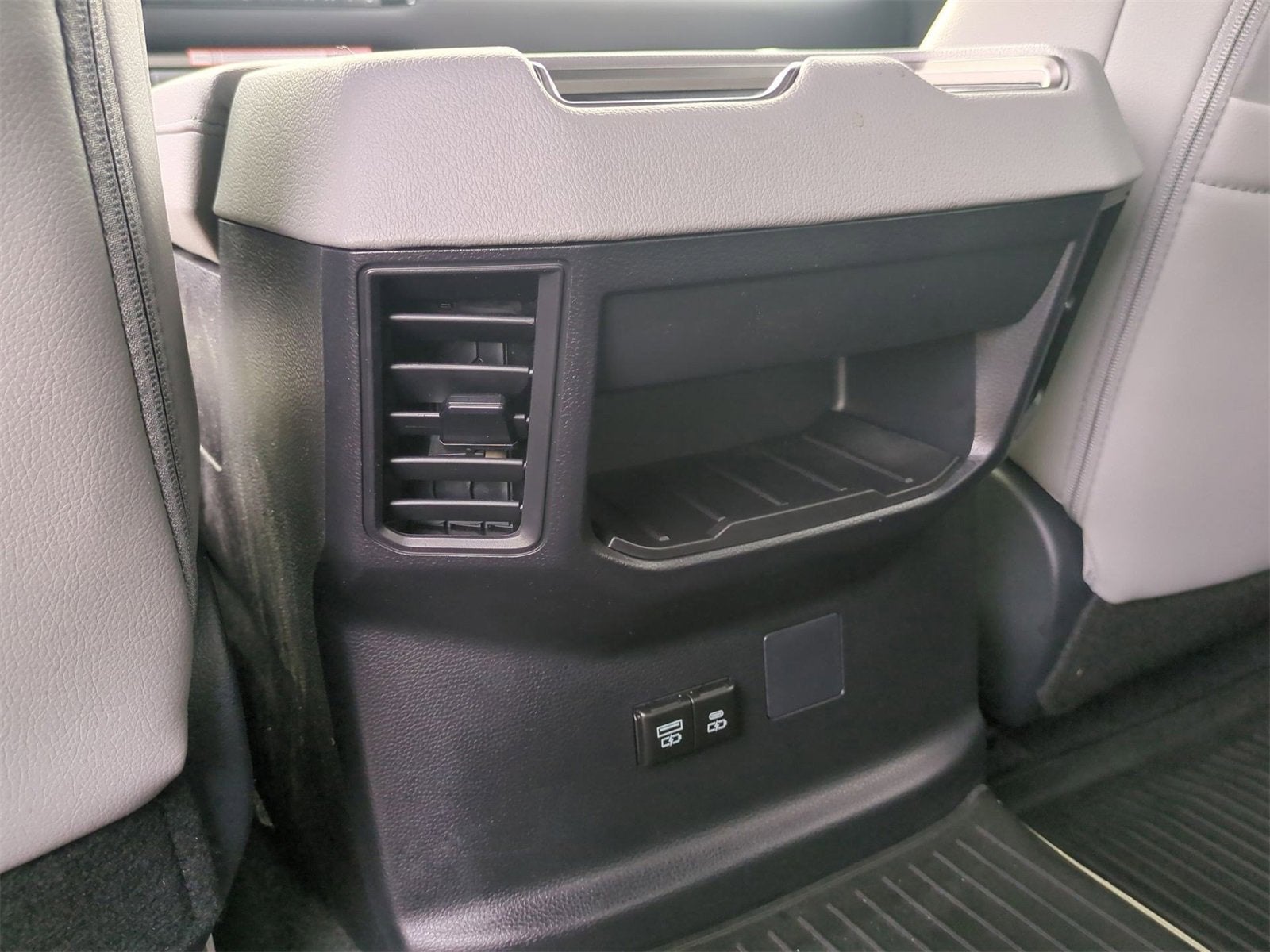 2026 Toyota Tundra Limited CrewMax 5.5' Bed