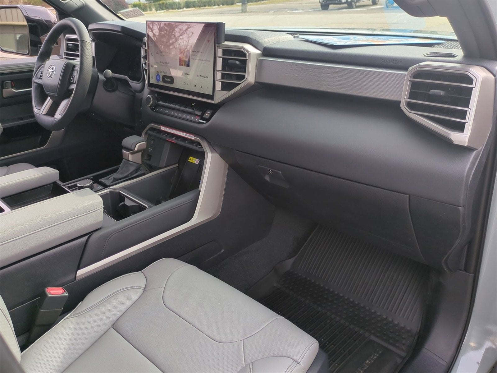 2026 Toyota Tundra Limited CrewMax 5.5' Bed