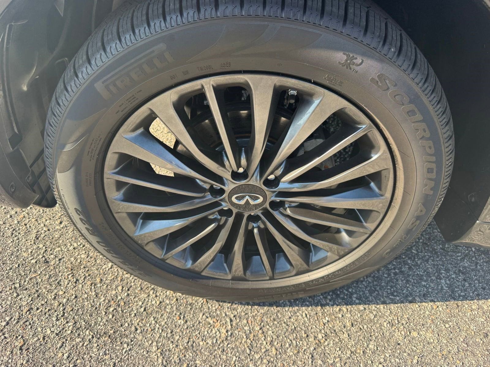 2023 INFINITI QX80 SENSORY