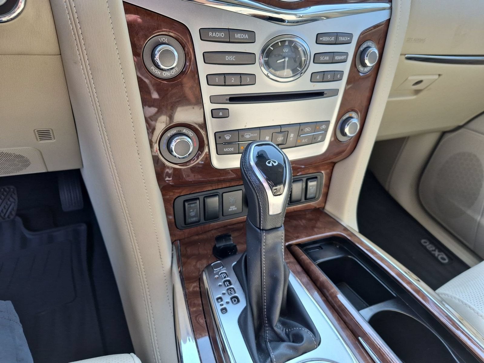 2019 INFINITI QX80 LUXE
