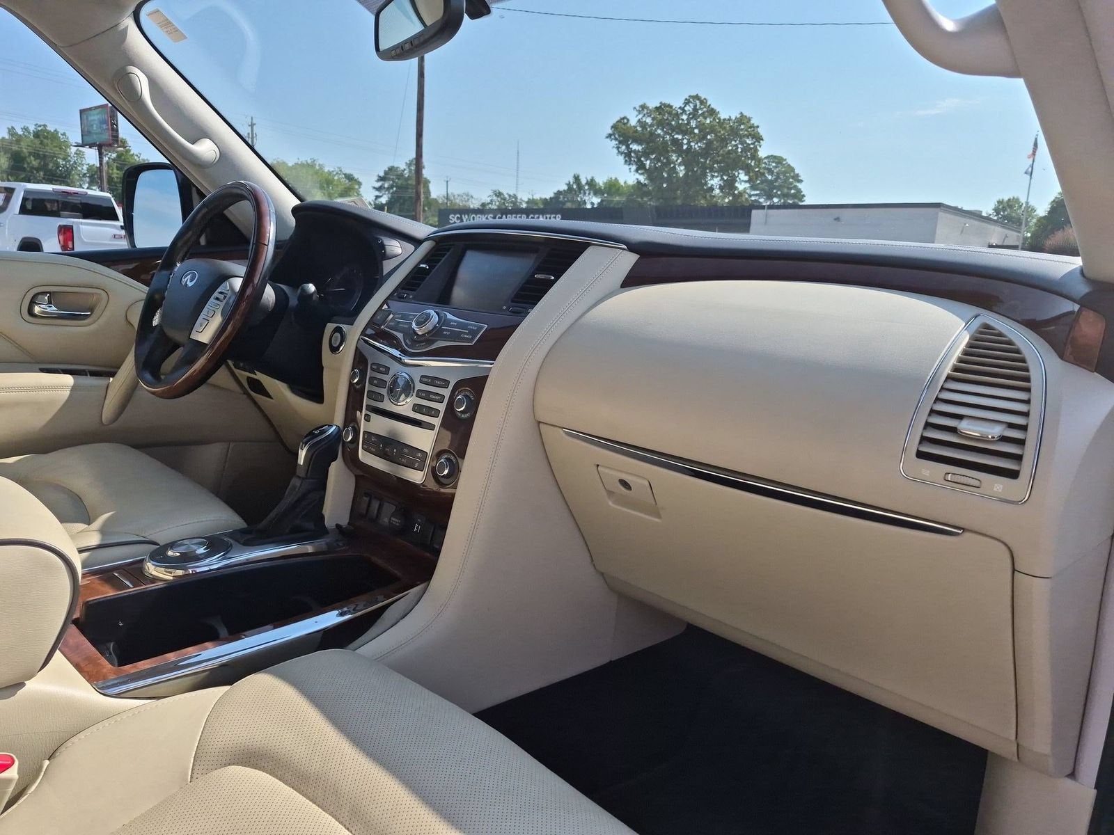 2019 INFINITI QX80 LUXE