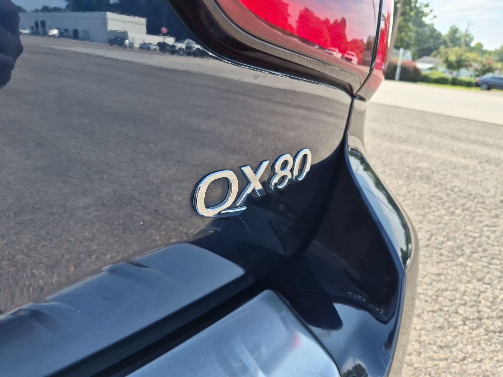 2019 INFINITI QX80 LUXE