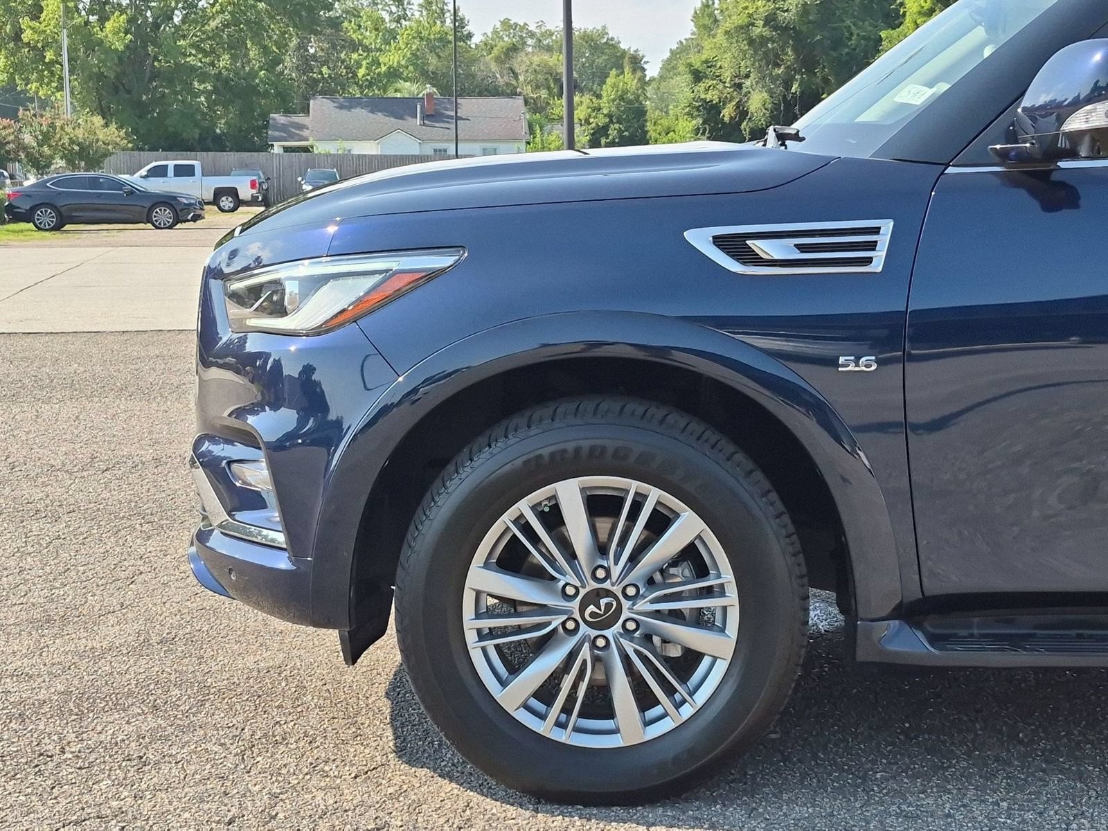 2019 INFINITI QX80 LUXE