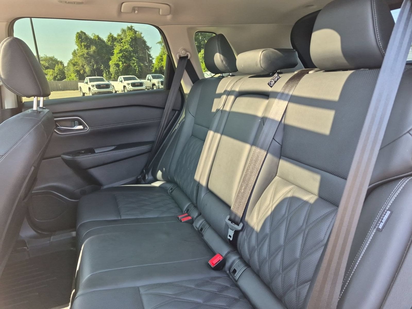 2025 Nissan Rogue Platinum FWD
