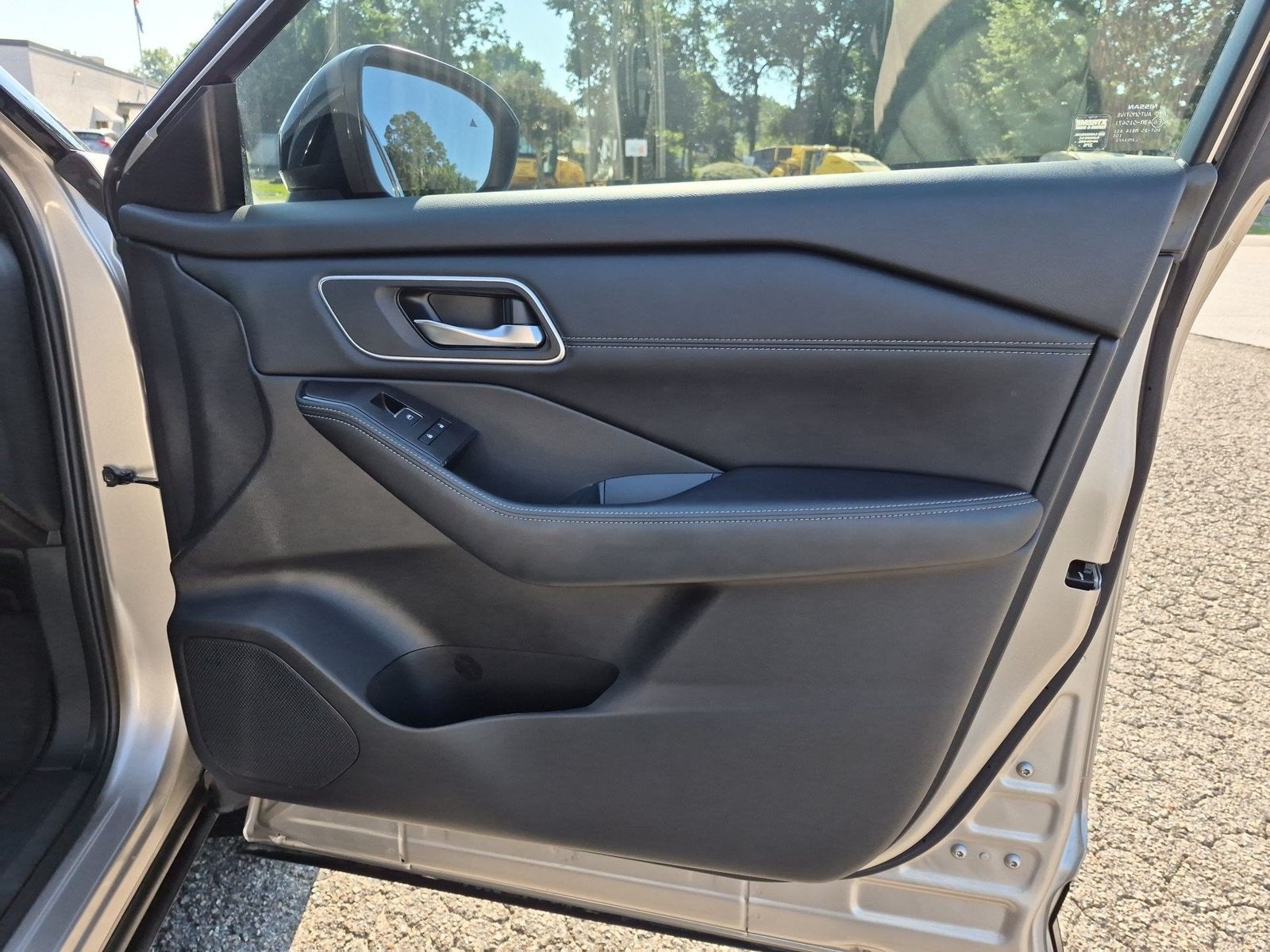 2025 Nissan Rogue Platinum FWD