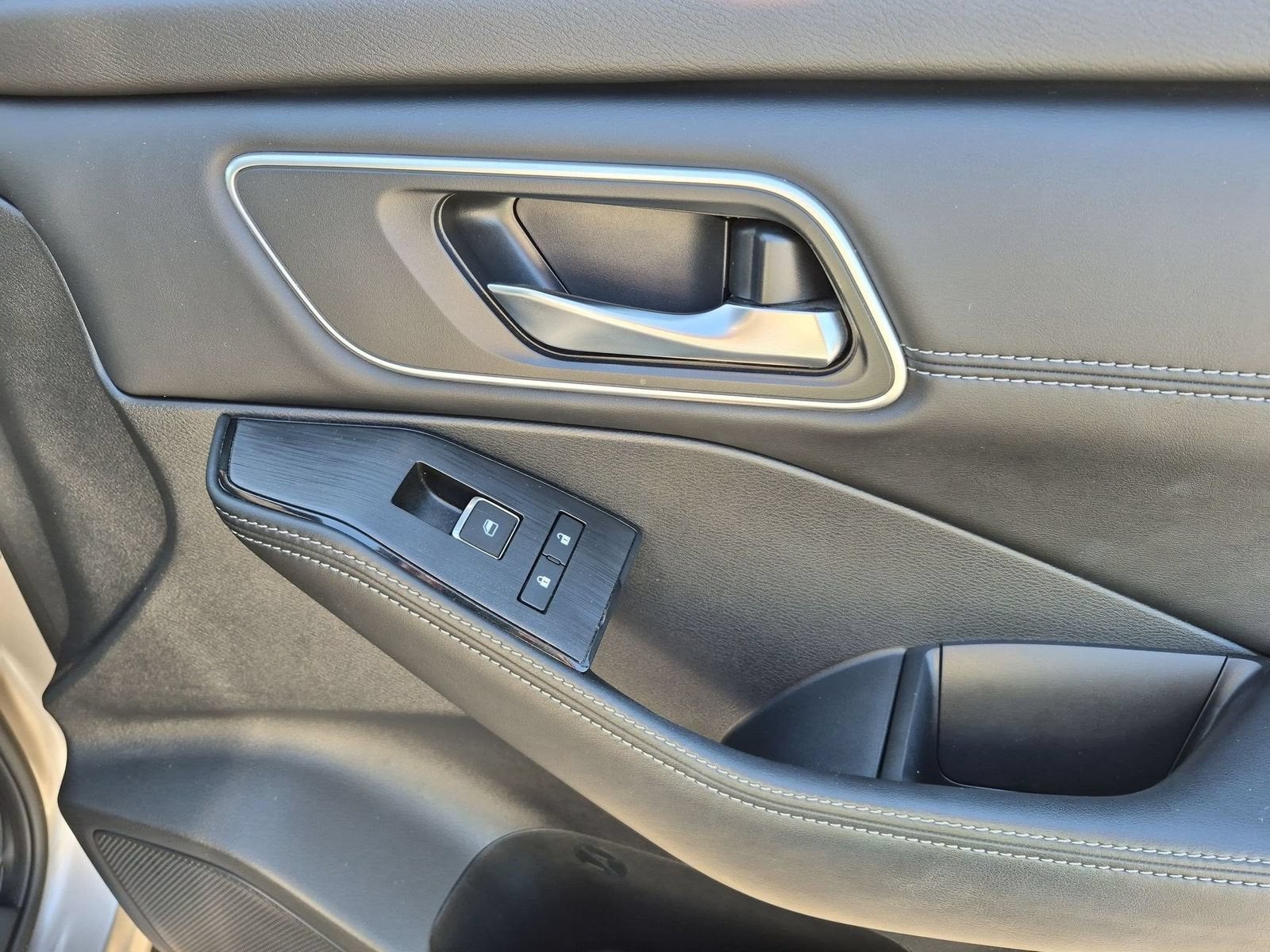 2025 Nissan Rogue Platinum FWD