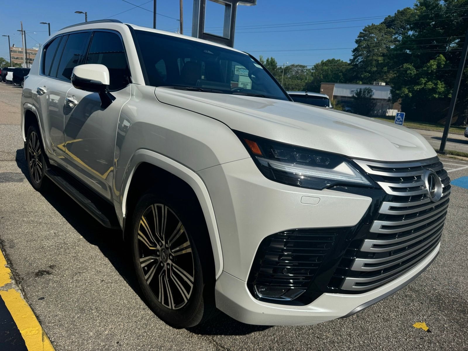 2025 Lexus LX LX 600 Luxury
