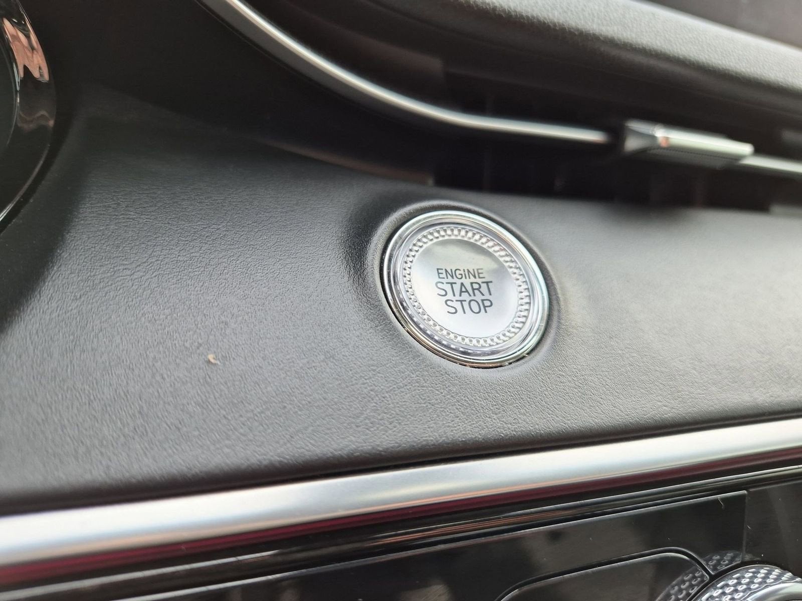 2023 Genesis GV70 2.5T AWD