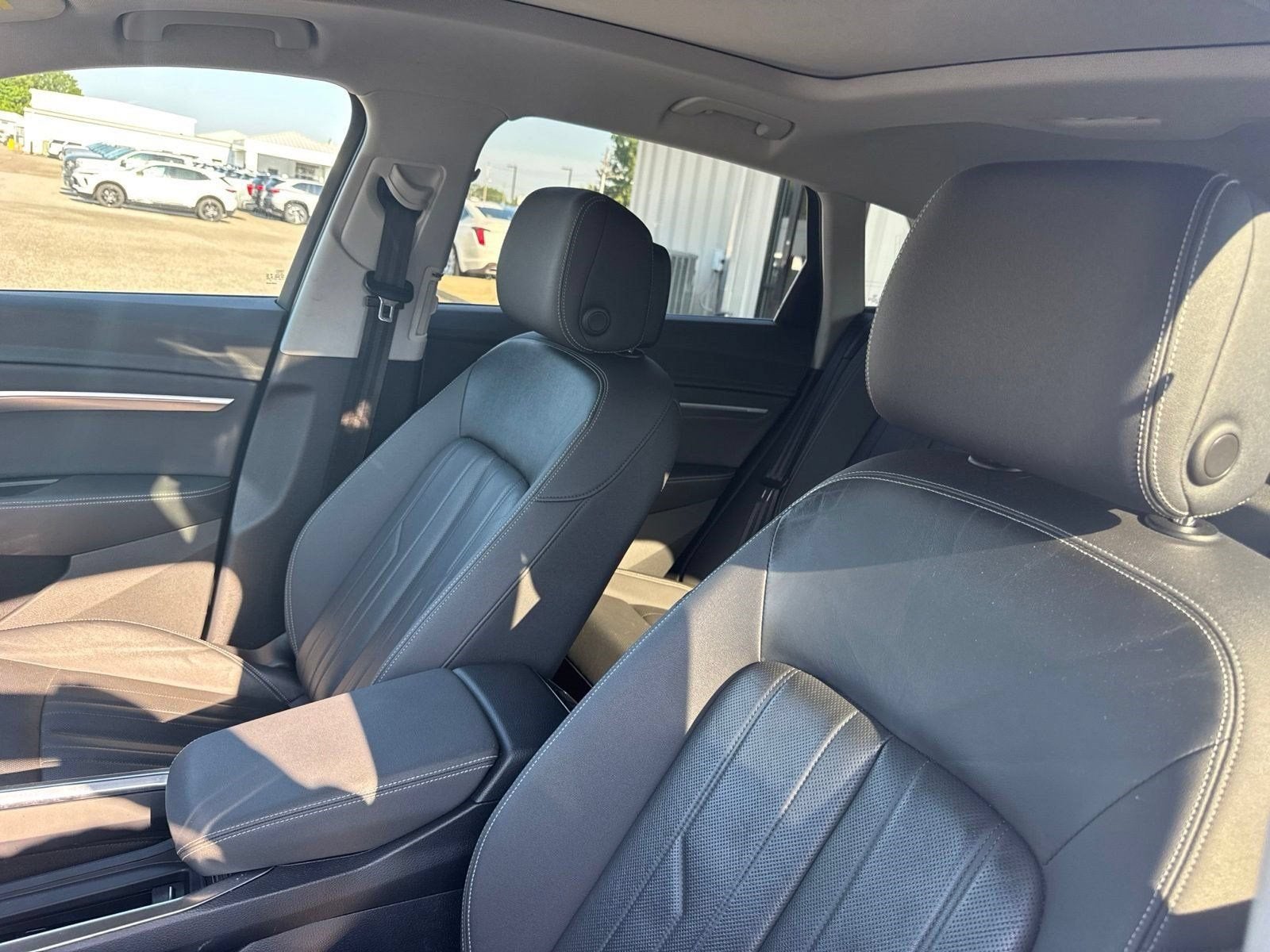 2019 Audi e-tron Premium Plus