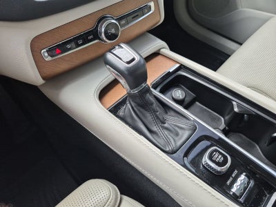 2020 Volvo XC90 T6 Inscription 7 Passenger