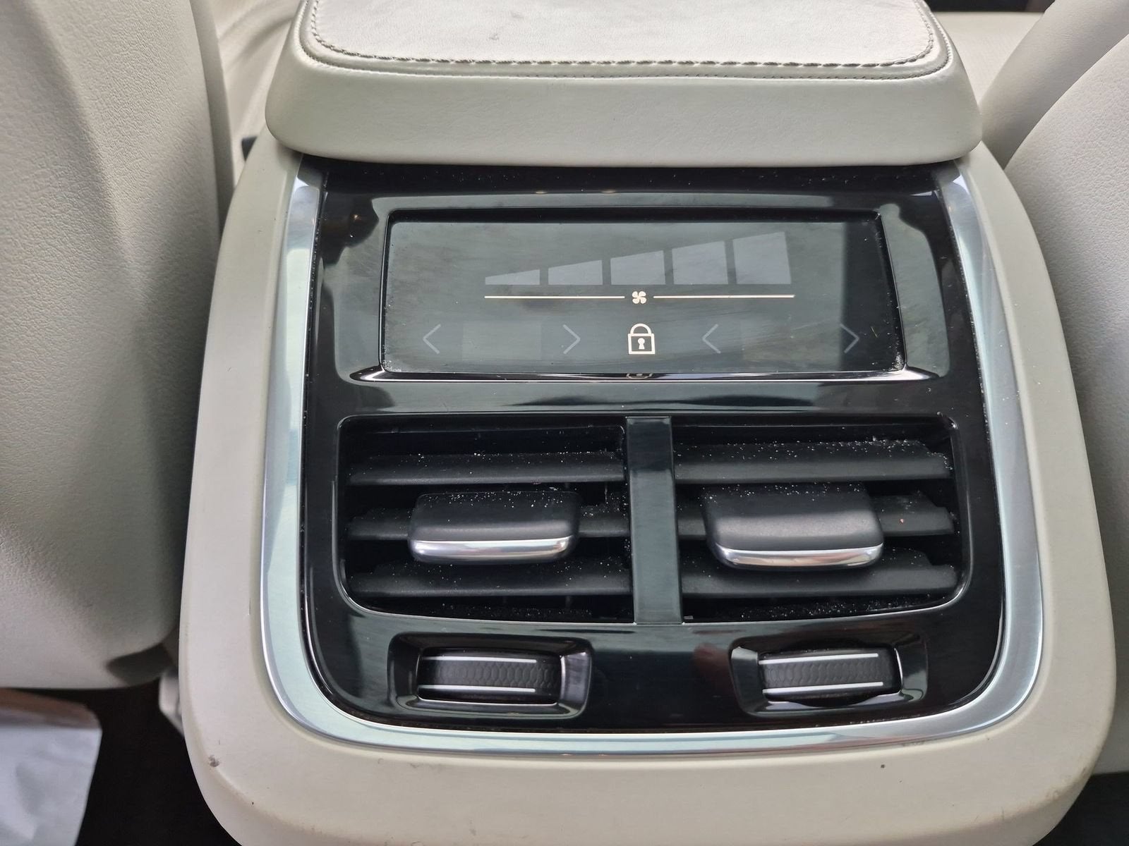 2020 Volvo XC90 T6 Inscription 7 Passenger